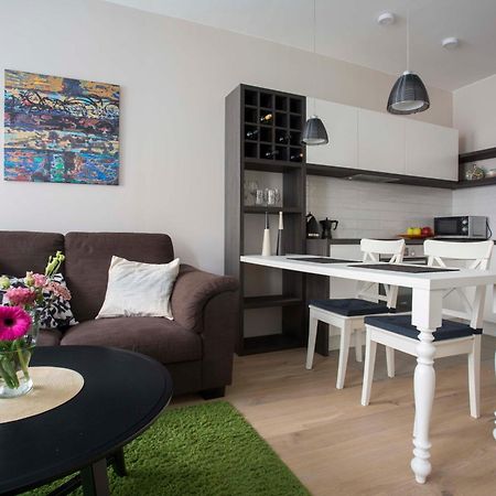 Baron'S Town Hall Apartments VNO Room photo